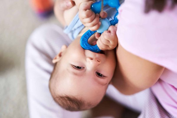 Anneau de dentition : le jouet d'exception pour  les bébés